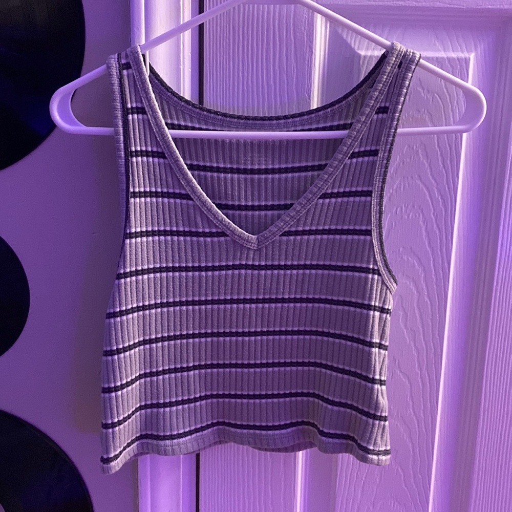 cropped tank top